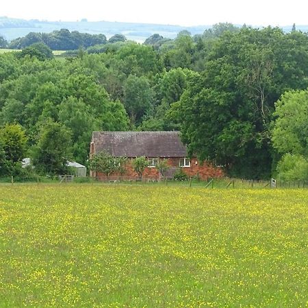 Meadowfields Villa Kidderminster Luaran gambar